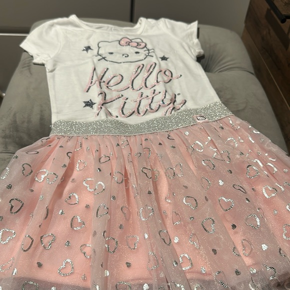 Other - New With Tags Two Piece Hello Kitty Set